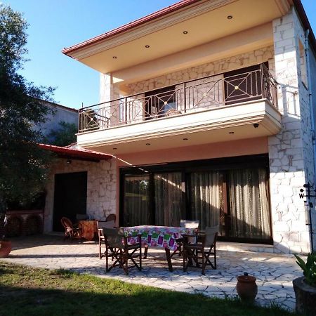 Holiday Villa Vee Неа Скиони Екстериор снимка