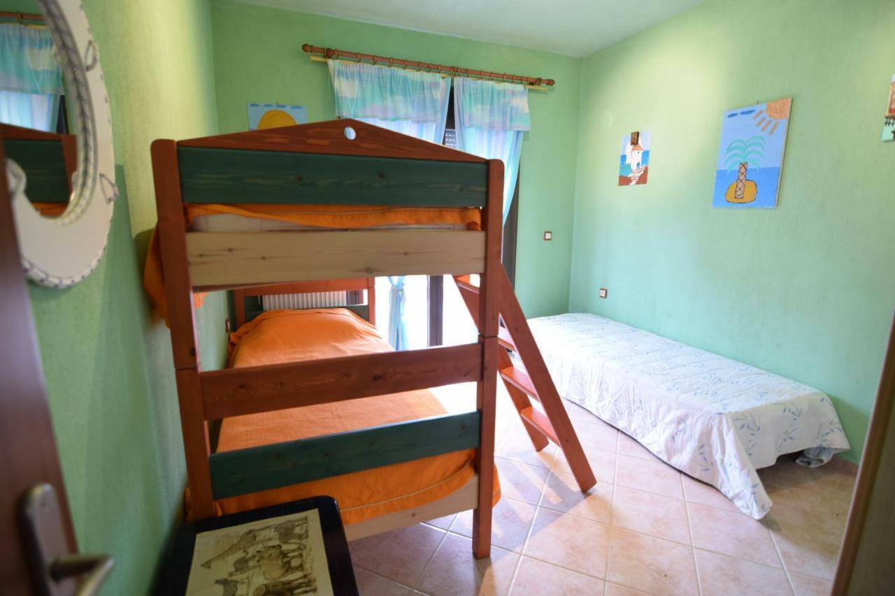 Holiday Villa Vee Неа Скиони Екстериор снимка
